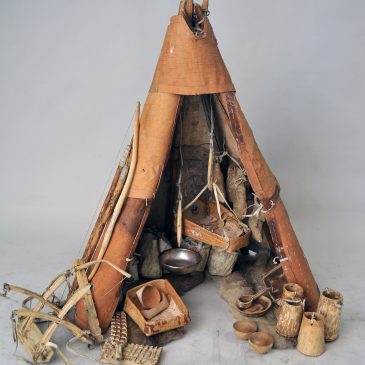 Каталог коллекции «Чум – традиционное жилище тувинцев-тоджинцев» из фондов Национального музея Республики Тыва