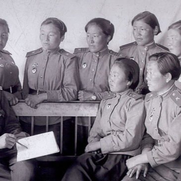 Женские лица войны (о подвигах тувинских девушек в архивных материалах)