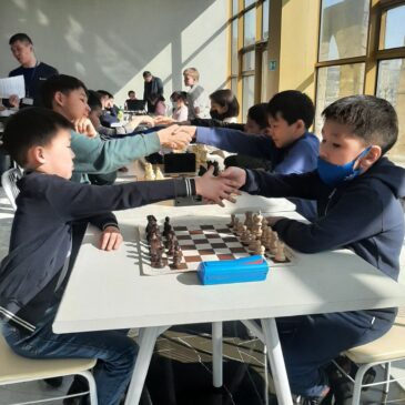 В «Алдын Дошка» прошли соревнования по шахматам «Белая ладья»